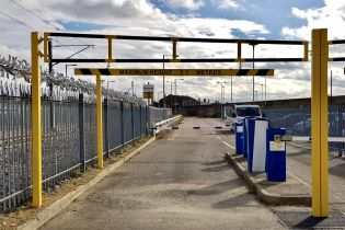 Height Restriction Single-Leaf Gate Barrier (W3-6M)  
Finishes Galvanised, Powder Coating and Both